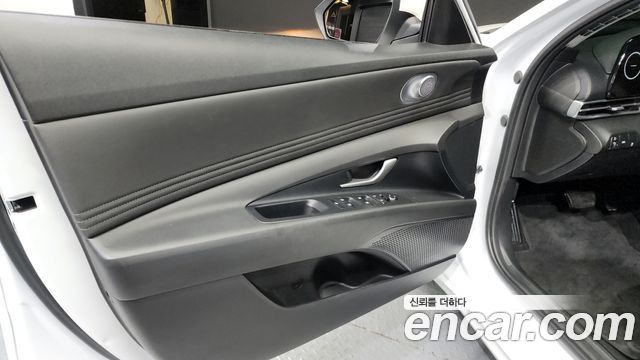 Hyundai AVANTE 2023 — photo 14