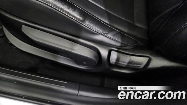 Hyundai AVANTE 2023 — photo 31