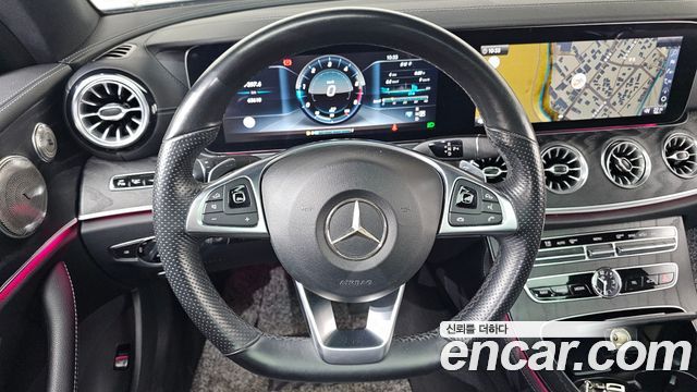 Mercedes-Benz E-Class 2017 — photo 12