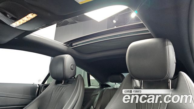 Mercedes-Benz E-Class 2017 — photo 19