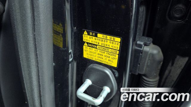 Genesis EQ900 2016 — photo 18