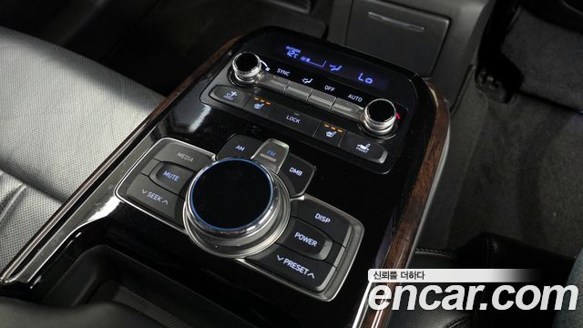 Genesis EQ900 2016 — photo 19