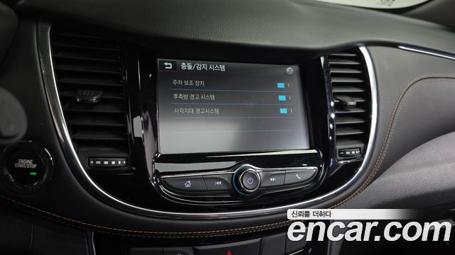 Chevrolet Korea Trax 2018 — photo 25