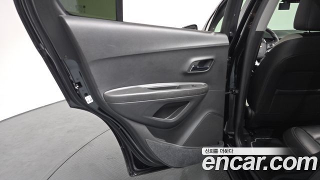 Chevrolet Korea Trax 2018 — photo 15