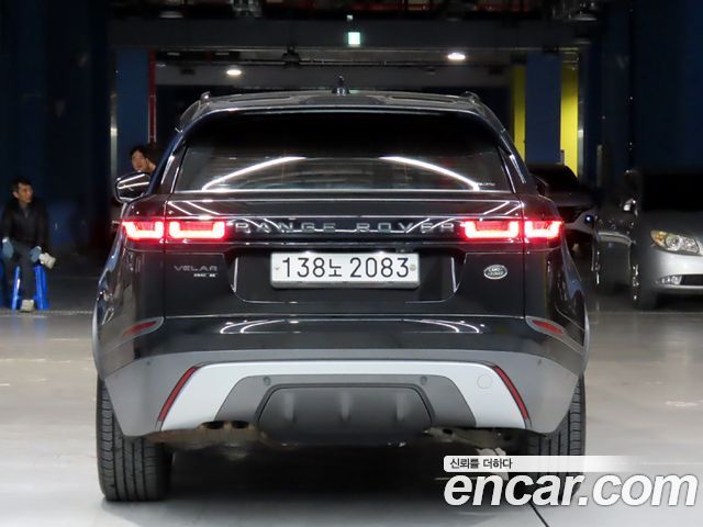 Land Rover Range Rover Velar 2019 — photo 3