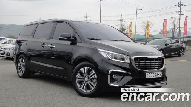Kia Canival 2020 — photo 1