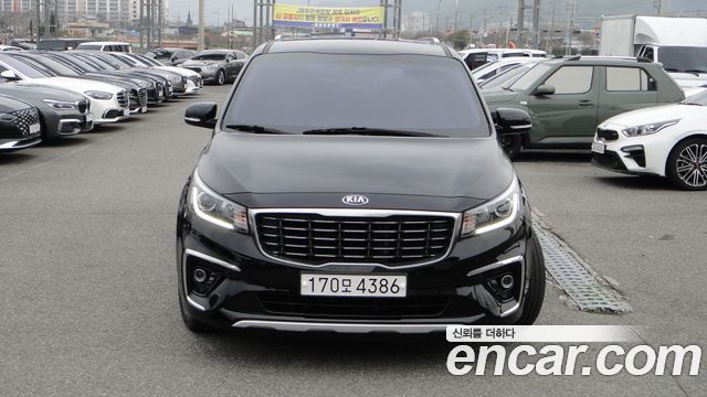 Kia Canival 2020 — photo 3