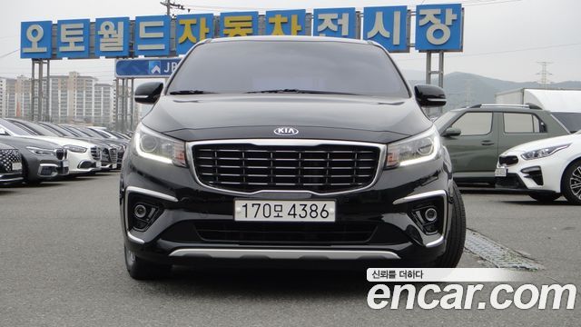Kia Canival 2020 — photo 4