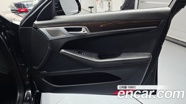 Genesis G80 2018 — photo 15