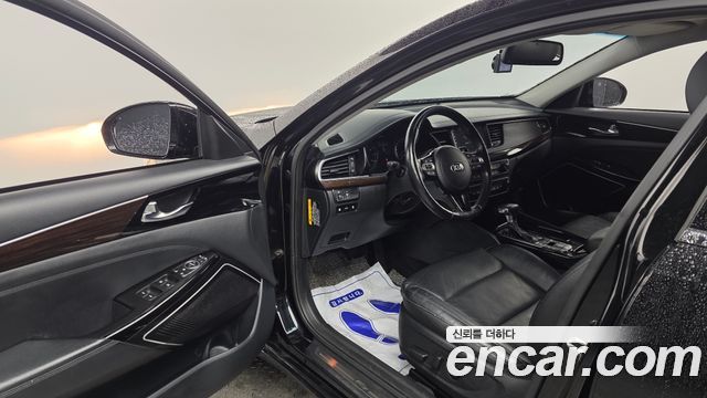 Kia K7 2018 — photo 13