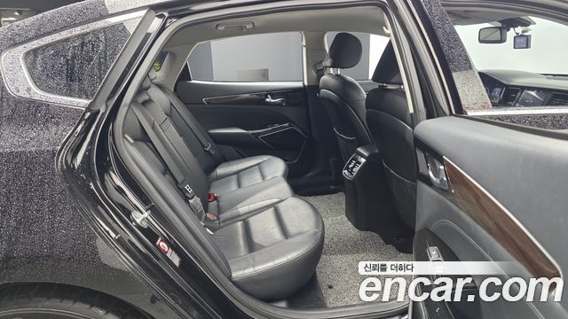 Kia K7 2018 — photo 17