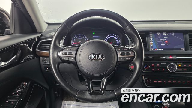 Kia K7 2018 — photo 20