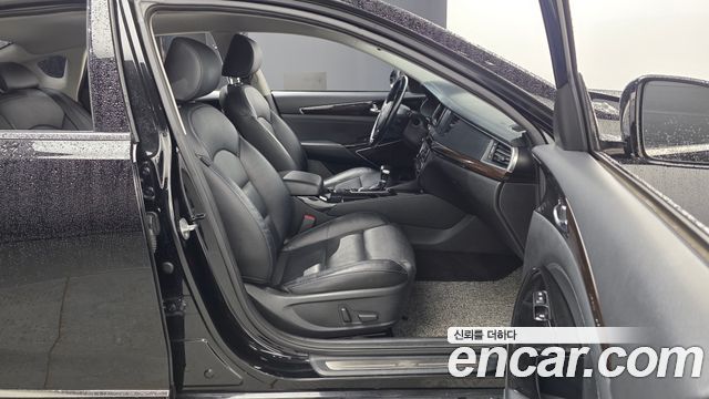 Kia K7 2018 — photo 16