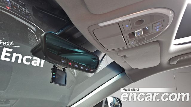 Genesis G80 2019 — photo 21