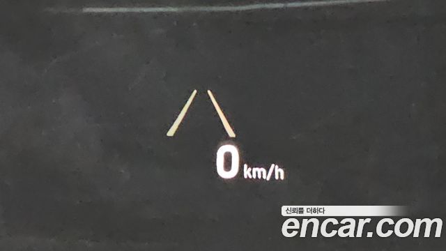Genesis G80 2019 — photo 24