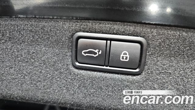 Genesis G80 2019 — photo 25