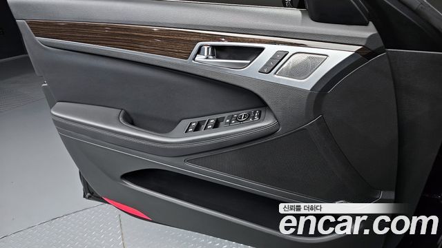 Genesis G80 2019 — photo 14