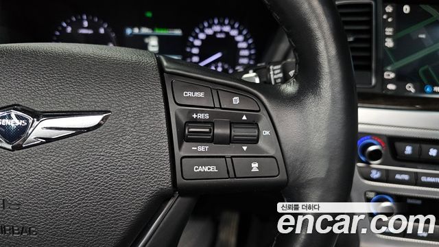 Genesis G80 2019 — photo 27