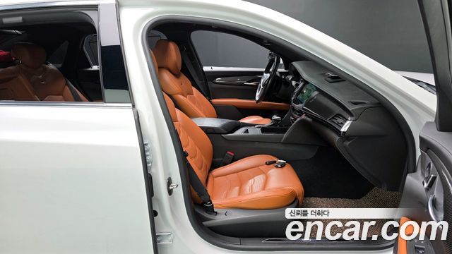 Cadillac CT6 2018 — photo 17