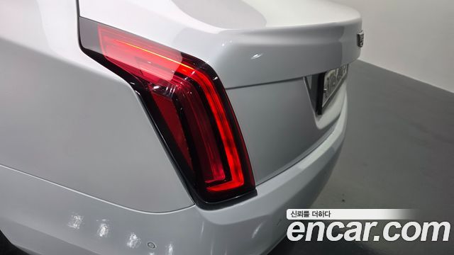 Cadillac CT6 2018 — photo 9
