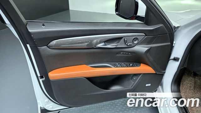 Cadillac CT6 2018 — photo 14