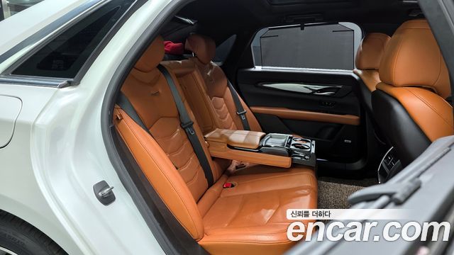 Cadillac CT6 2018 — photo 16