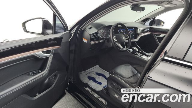 Volkswagen Touareg 2026 — photo 10