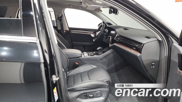 Volkswagen Touareg 2026 — photo 11