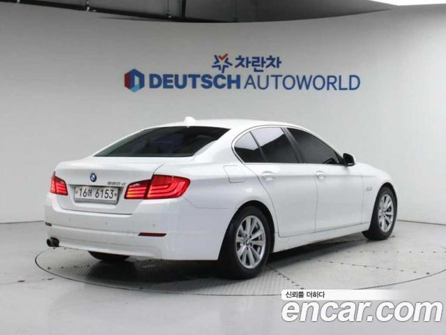 BMW 5-Series 2012 — photo 2