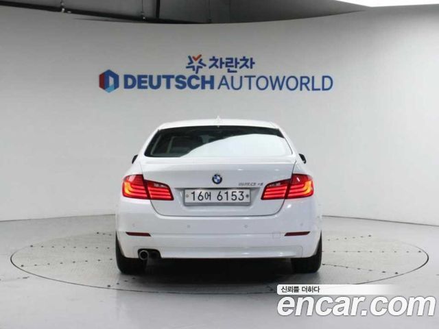 BMW 5-Series 2012 — photo 4