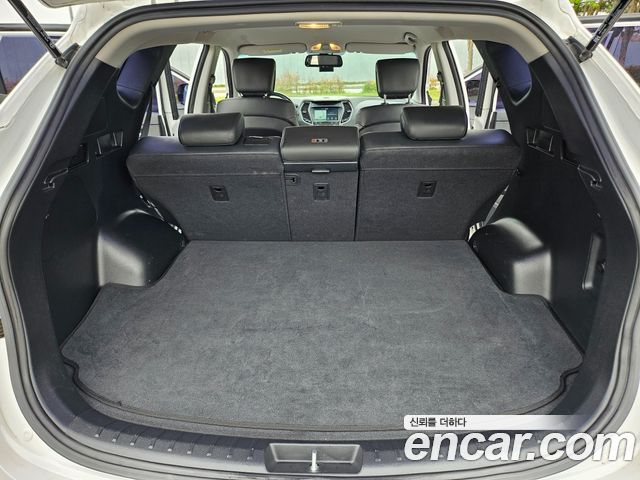 Hyundai Santafe 2017 — photo 11