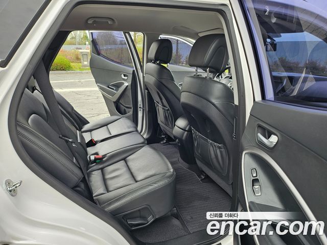 Hyundai Santafe 2017 — photo 12