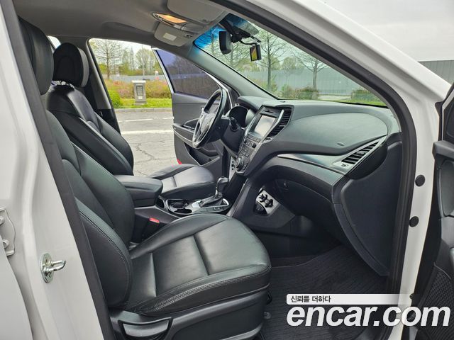 Hyundai Santafe 2017 — photo 13