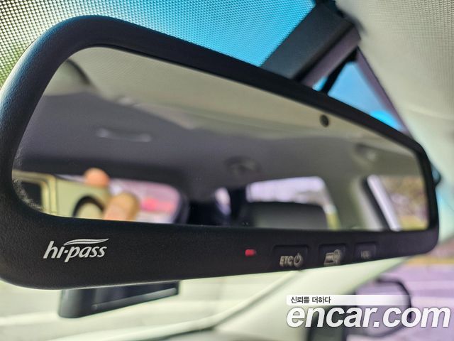 Hyundai Santafe 2017 — photo 19
