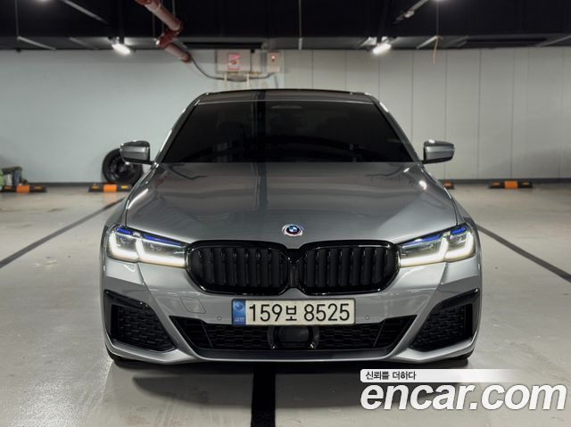 BMW 5-Series 2023 — photo 3