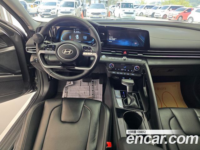 Hyundai AVANTE 2024 — photo 9