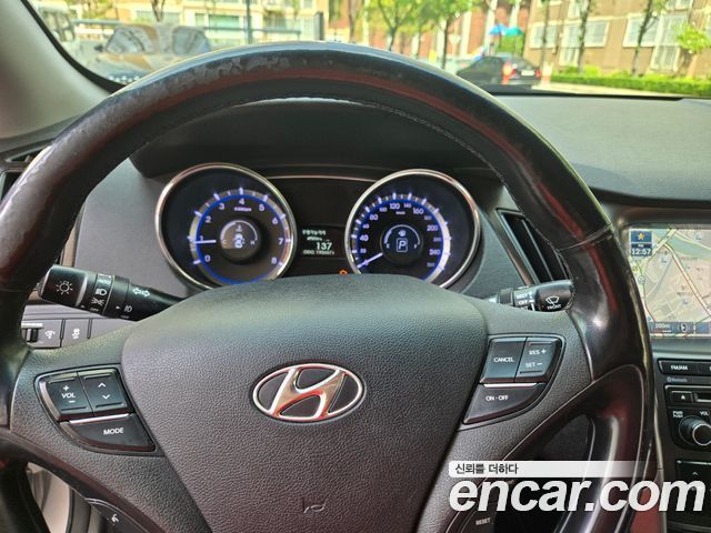 Hyundai Sonata 2013 — photo 9