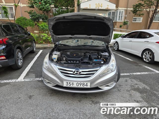 Hyundai Sonata 2013 — photo 16