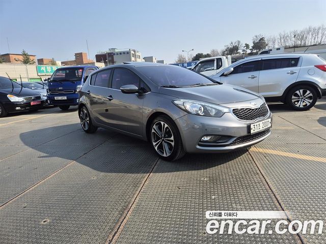 Kia K3 2014 — photo 2