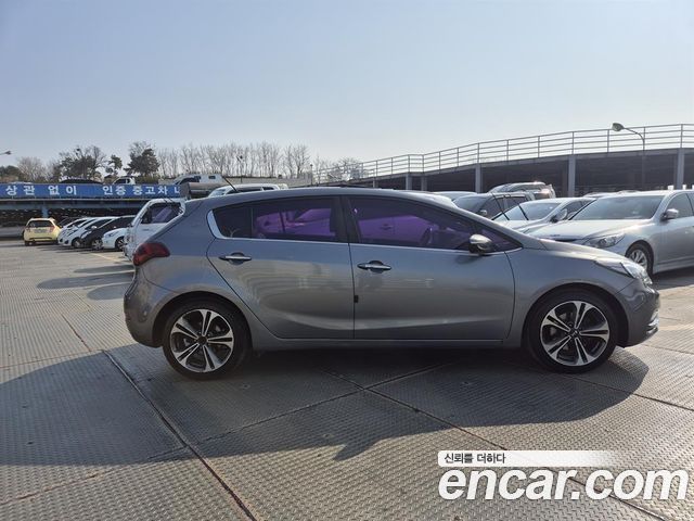 Kia K3 2014 — photo 3