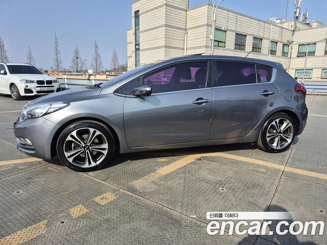 Kia K3 2014 — photo 7