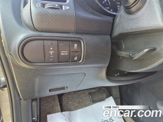 Kia K3 2014 — photo 17