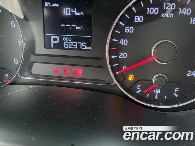 Kia K3 2015 — photo 9