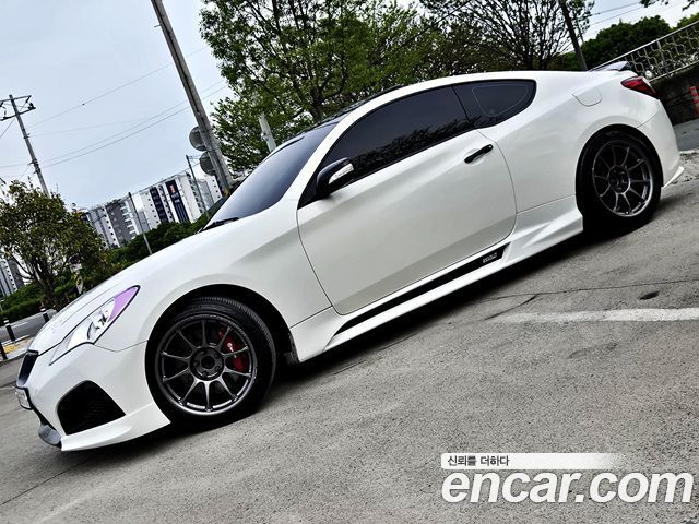 Hyundai Genesis 2009 — photo 15