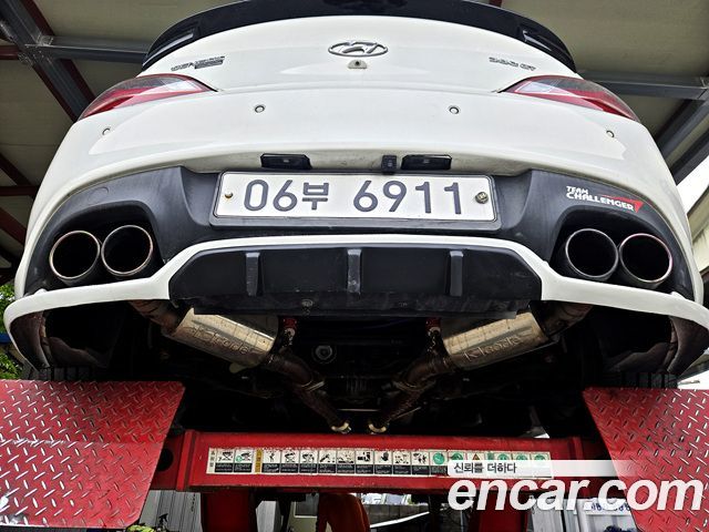 Hyundai Genesis 2009 — photo 16