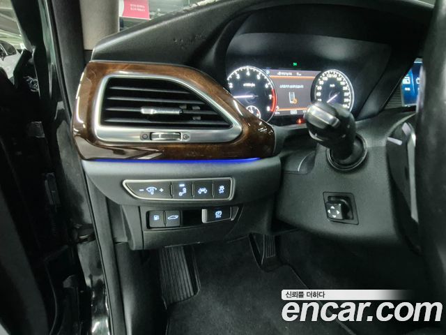 Genesis EQ900 2017 — photo 11