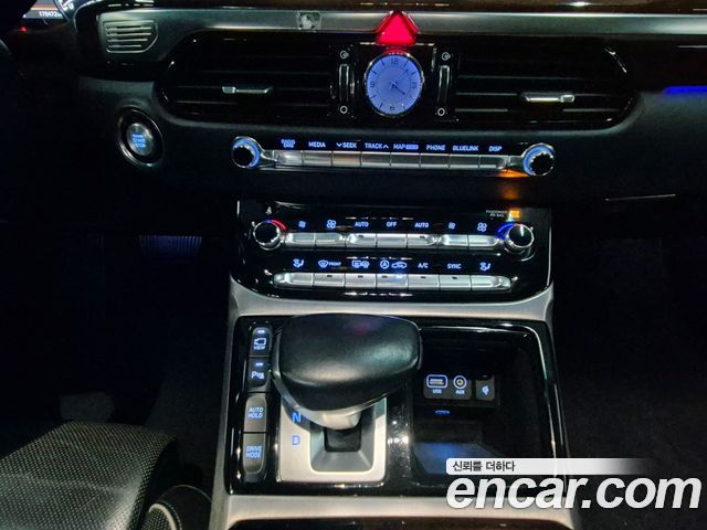 Genesis EQ900 2017 — photo 14