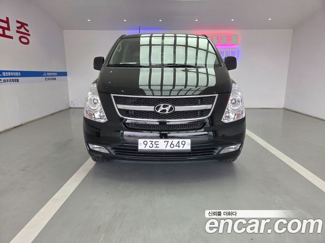 Hyundai Starex 2014 — photo 1