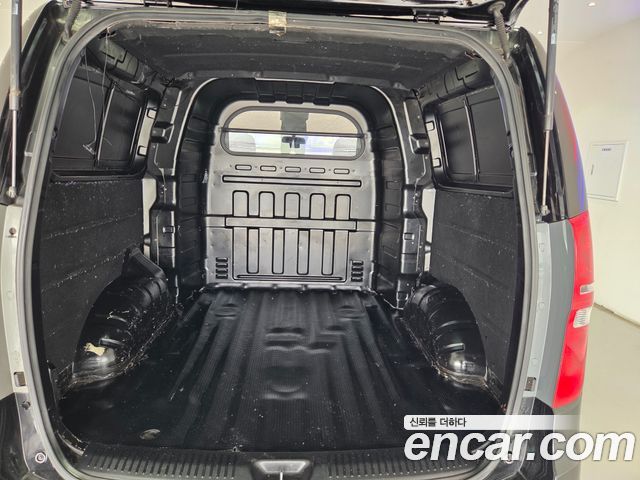 Hyundai Starex 2014 — photo 6