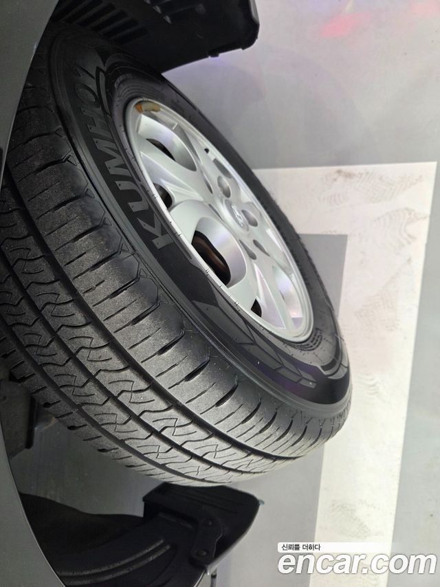 Hyundai Starex 2014 — photo 17